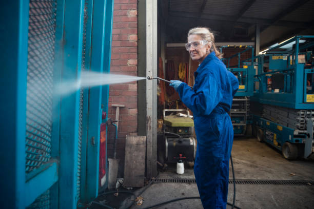 Best Roof Washing  in Combined Locks, WI